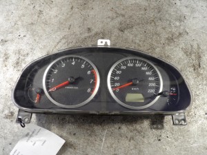 Mazda Demio II zegary, liczniki 1,4B 3M71-10849-MJ DD1455430