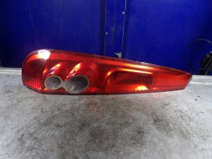Ford Fiesta MK6 lampa tylna lewa 10876