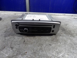 Renault Megane III lift radio 1439-12-7979