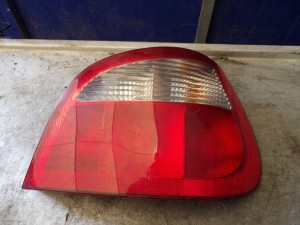 RENAULT Megane I lampa tylna prawa HB 5D lift 7700428321