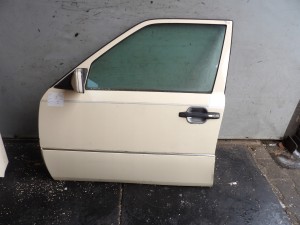 Mercedes 124ET drzwi przednie lewe kombi