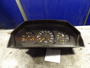 Mercedes 124ET zegary, liczniki 2,5TD kombi 1244405111