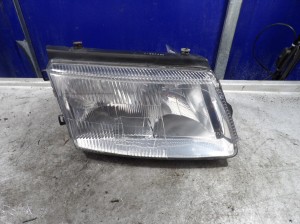 Volkswagen Passat B5 lampa przednia prawa kombi 1,9tdi