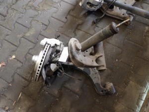 Mercedes SLK W170 zawieszenie przednie lewe zwrotnice