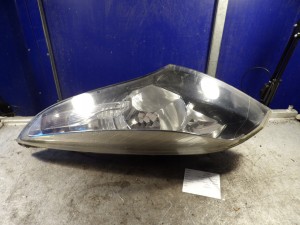 Renault Megane III lampa przednia lewa 260608405R 130702410800