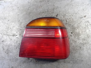 Volkswagen Golf III lampa tylna prawa 1H6945257 HB 5D