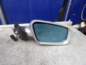 Audi A3 lusterko prawe 5 pinowe lak. LY7M