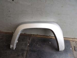 Jeep Cherokee III listwa błotnika przedni lewy