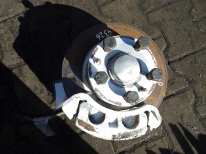 Iveco Daily 35S11 2,8JTD zwrotnica przednia prawa