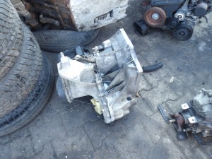 Ford Fusion 1,4 tdci - skrzynia biegów 2N1R7002VB