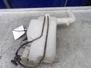 Mazda 2 zbiorniczek spryskiwaczy