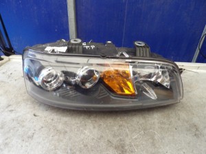 Fiat Punto II lampa przednia prawa
