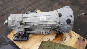Mercedes W205 2,0B 4matic skrzynia biegów 135KW 2052705901 W7X700