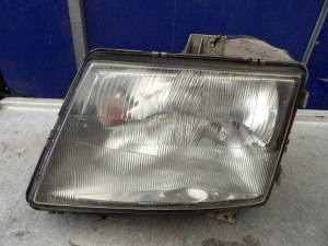 Mercedes Vito W638 lampa przednia lewa