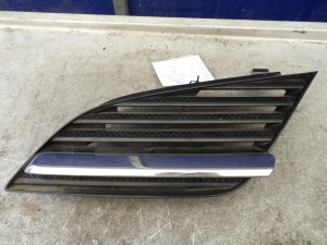 Nissan Primera P12 atrapa lewa strona
