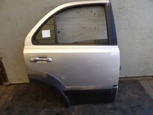 Kia Sorento I drzwi tylne prawe YL