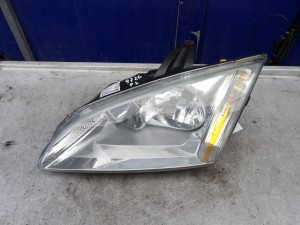 Ford Focus MK2 lampa przednia lewa