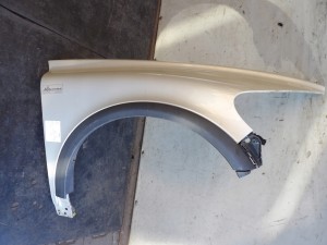 Volvo C30 błotnik przedni prawy 481-16