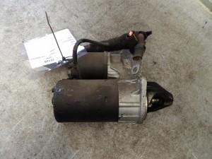 Opel Astra II 1,6 rozrusznik