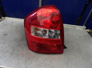 Kia Cerato I lampa tylna lewa HB