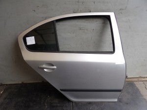 Skoda Octavia II drzwi tylne prawe HB 9102