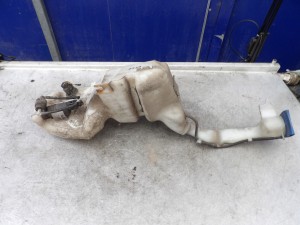 VW Sharan 1,9 tdi zbiorniczek spryskiwaczy
