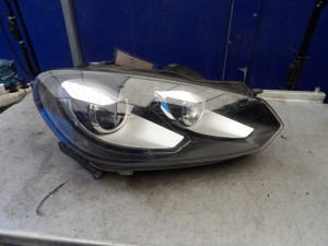 VW Golf VI lapa przednia prawa bixenon