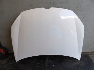 VW Golf VI maska LB9A