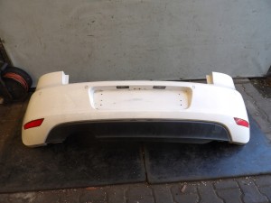 VW Golf VI zderzak tylni LB9A