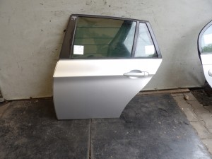 BMW 3 E91 drzwi tylne lewe kombi 354/7