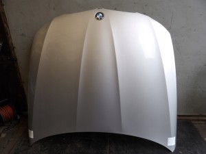 BMW 3 E91 maska przednia 354/7
