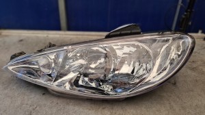 Peugeot 206 lampa przednia lewa