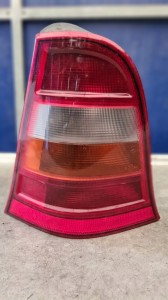 Mercedes A160 lampa tylna lewa