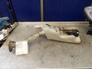 Renault Clio III zbiorniczek spryskiwaczy