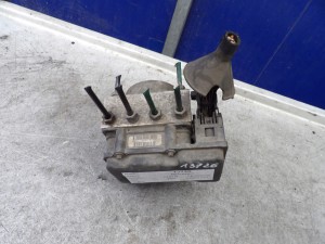 Renault Clio III 1,6 pompa ABS