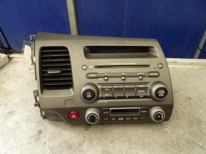Honda Civic VIII radioodtwarzacz panel sterowania klimatyzacj