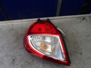 Renault Clio III lampa tylna lewa
