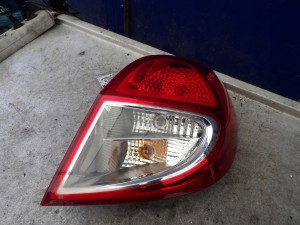 Renault Clio III lampa tylna prawa