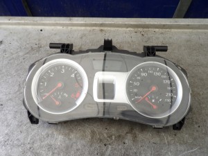 Renault Clio III licznik
