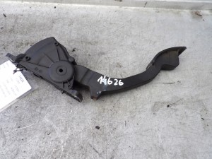 Ford C-max 2,0 TDCI pedał gazu