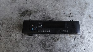 Panel klimatyzacji Nissan Maxima IV
