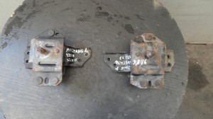 Ford Mustang 3.8 V6 99r - 04r Łapa silnika