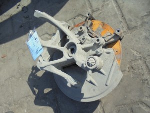 Zawieszenie tylne lewe Citroen C5 II 2009 2,0HDI