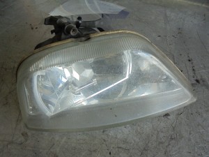 Halogen lewy Ford Focus I lift