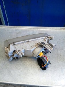 MAZDA 323F BG - LAMPA PRZÓD LEWA EUROPA