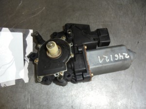Podnośnik szyby PP Audi A4 B5 1,8B