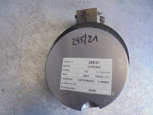 Klapka paliwa Citroen C2 lak. KNAC