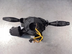 Przełącznik Ford Mondeo MK3 FL 2,0B 1S7T13335AE