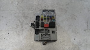 SKRZYNKA BEZPIECZNIKÓW FIAT PUNTO II 1,4B