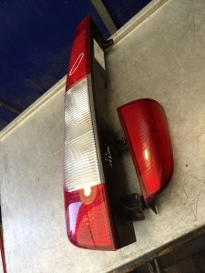 Lampa tylna lewa Mercedes Viano W639 2,2B